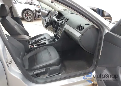 2013 Volkswagen Passat 2.5L Se из США, поврежденный, VIN 1VWBP7A35DC015214